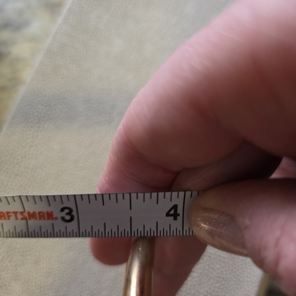 Elegant Gold Tone Bangle Bracelet - Picture 14 of 14